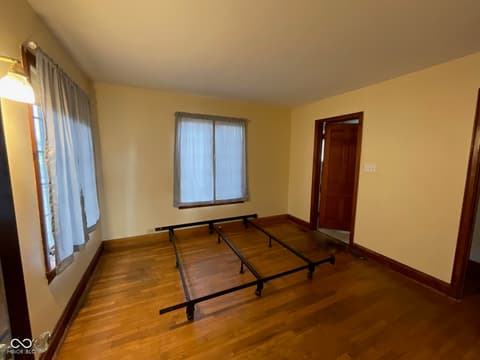 Photo of 609 S Market Street, Rockville, IN