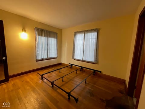 Photo of 609 S Market Street, Rockville, IN