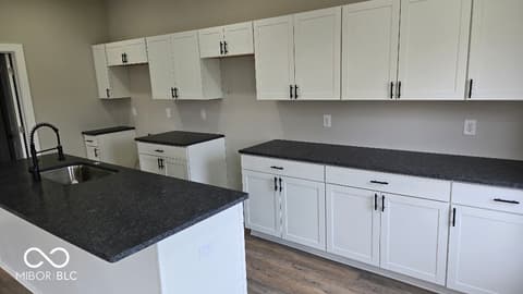 Photo of 1527 Lexington Avenue, Indianapolis, IN
