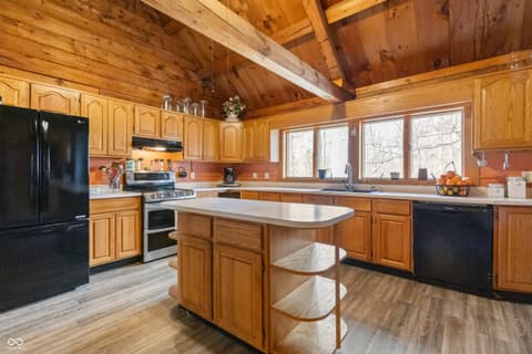 Kitchen at 2409 E County Rd 700 S, Cloverdale, IN