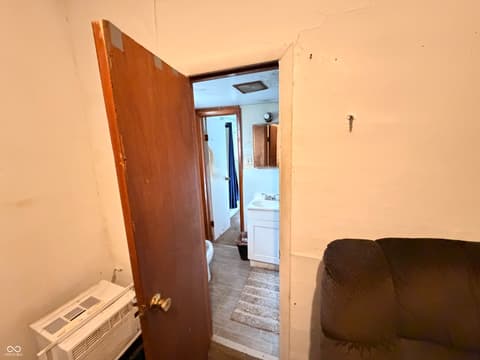 Hallway at 1004 N Washington Street, Bicknell, IN