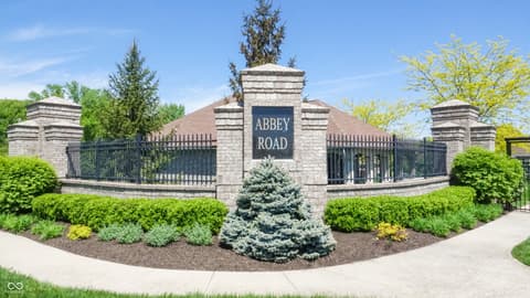 Photo of 6103 Royal Gate Place, Indianapolis, IN
