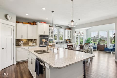 Photo of 2498 Stonehaven Way, Avon, IN