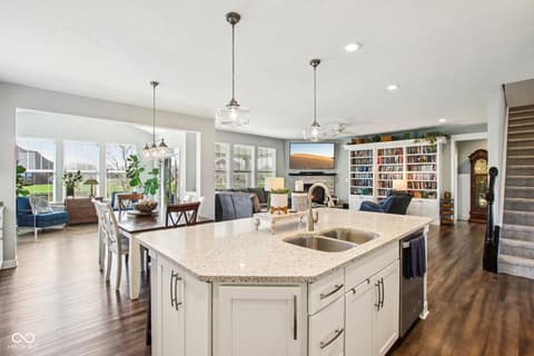 Photo of 2498 Stonehaven Way, Avon, IN
