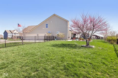 Photo of 2498 Stonehaven Way, Avon, IN