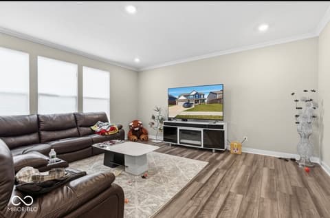 Living room at 1986 McCormick Drive, Greenwood, IN