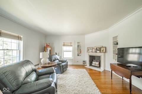 Sitting Room — 1 Whitehall Place, Anderson, IN