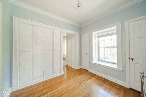 Walk In Closets — 1 Whitehall Place, Anderson, IN