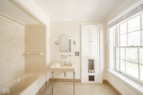 Primary bathroom at 1 Whitehall Place, Anderson, IN