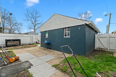 Photo of 2343 Hoyt Avenue, Indianapolis, IN