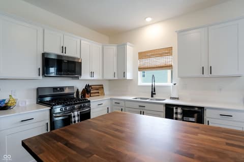 Photo of 1097 Virgo Drive, Franklin, IN