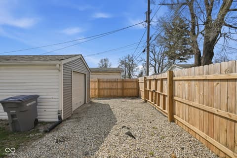 Yard at 1614 E Kelly Street, Indianapolis, IN