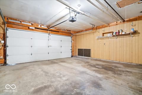 Garage at 8733 Caplock Lane, Indianapolis, IN
