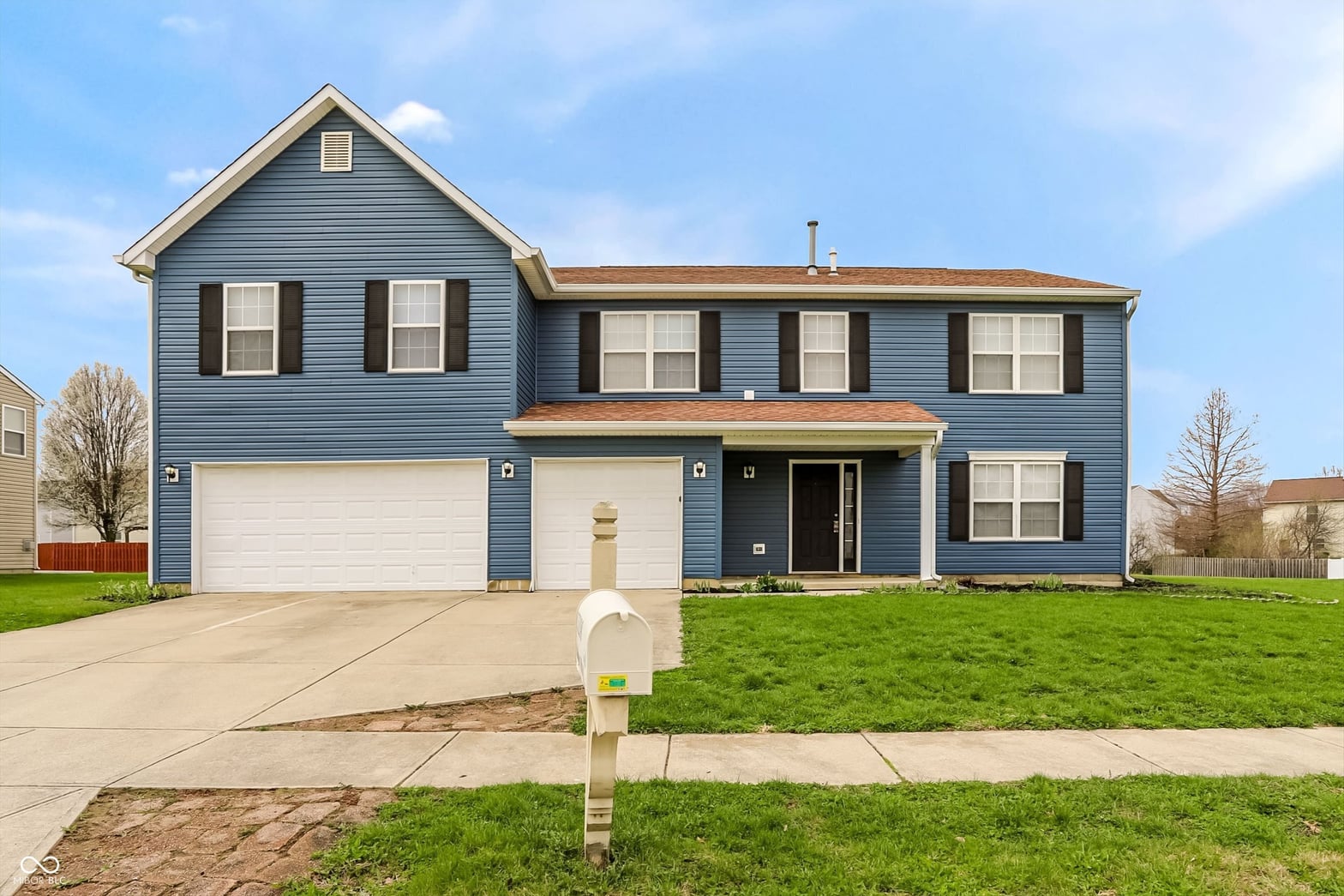 Front exterior at 13208 Radnor Way, Fishers, IN