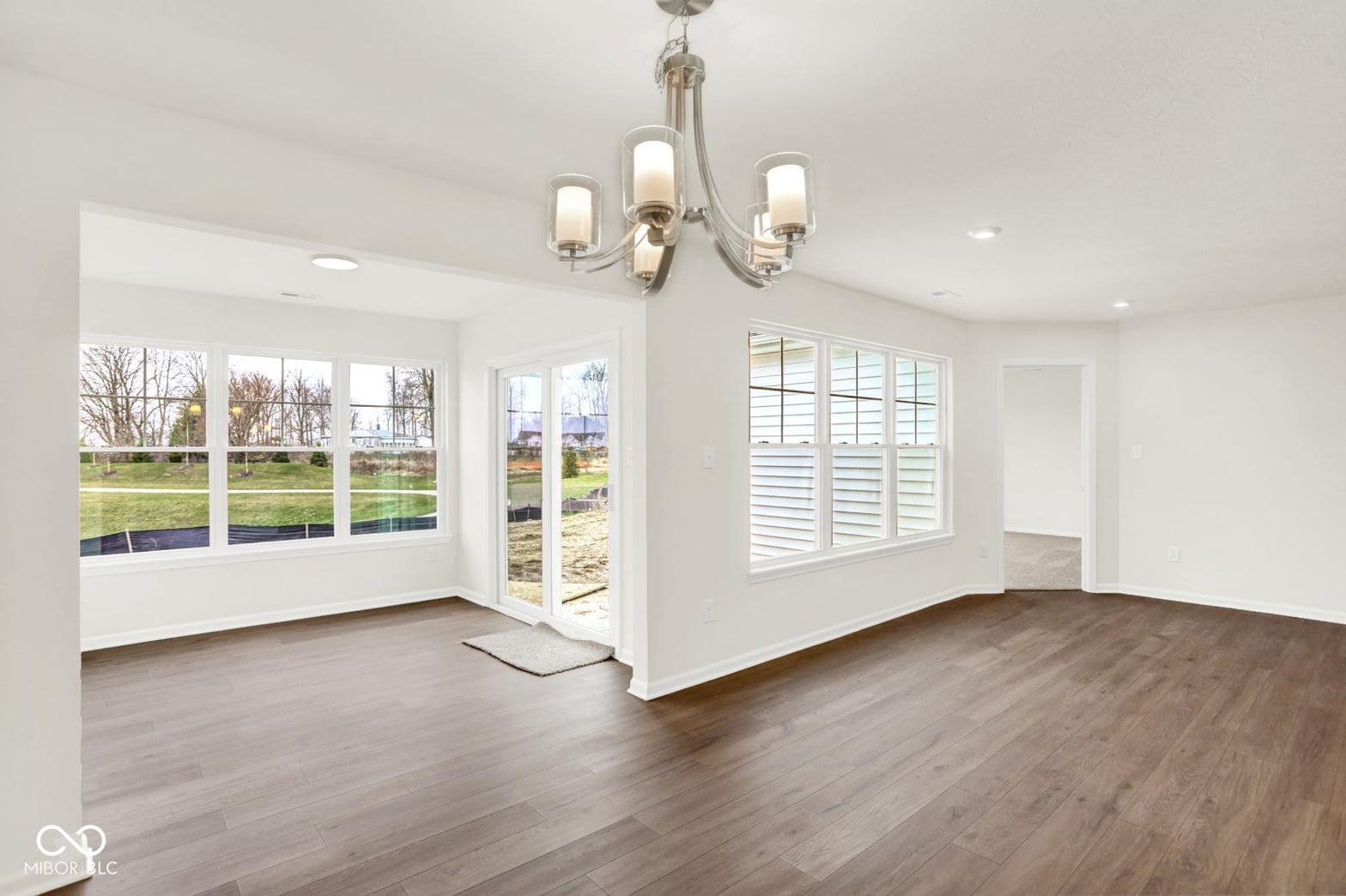 Living room at 19418 Atwater Avenue, Sheridan, IN