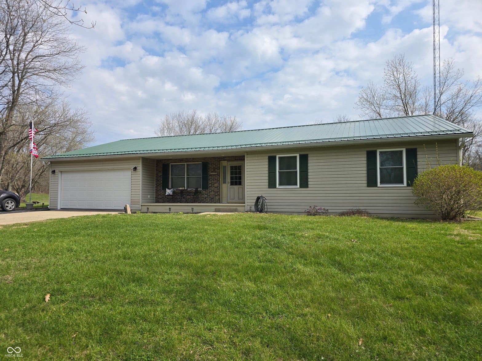 Photo of 1320 Red Cedar Lane, Spencer, IN