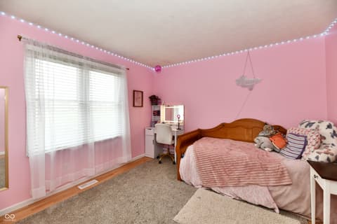 Photo of 1132 Madrid Road, Greenwood, IN