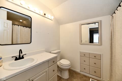 Photo of 1132 Madrid Road, Greenwood, IN