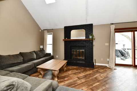 Photo of 1132 Madrid Road, Greenwood, IN