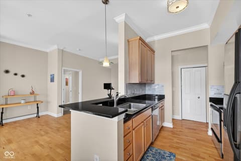 Photo of 355 E Ohio Street, Indianapolis, IN