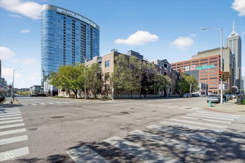 Photo of 355 E Ohio Street, Indianapolis, IN