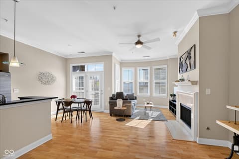 Photo of 355 E Ohio Street, Indianapolis, IN