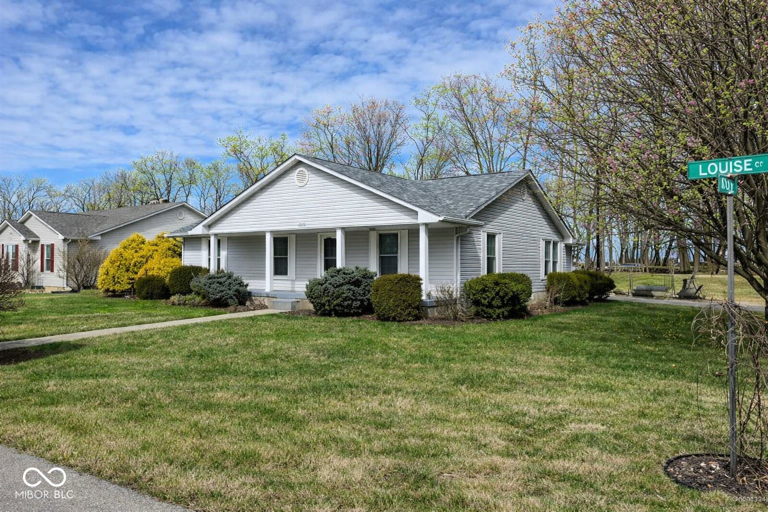 Front exterior at 1010 Louise Court, Seymour, IN