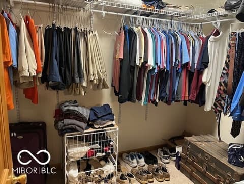 Walk In Closets — 1010 Louise Court, Seymour, IN