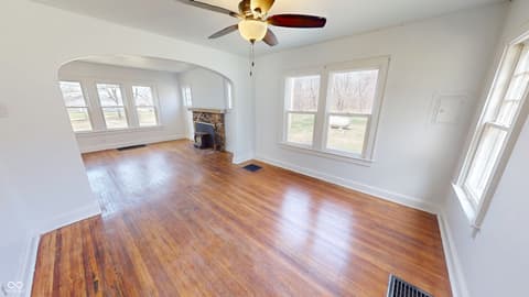 Photo of 749 S River Road, Covington, IN