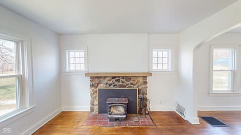 Photo of 749 S River Road, Covington, IN