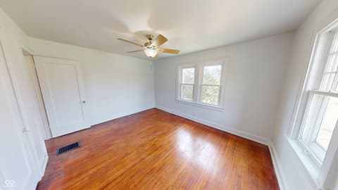 Photo of 749 S River Road, Covington, IN