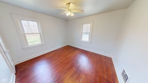 Photo of 749 S River Road, Covington, IN