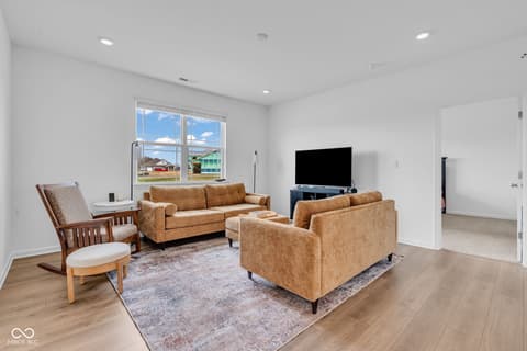 Photo of 1114 Winterfield Boulevard, Franklin, IN