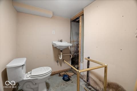 Photo of 734 Ingomar Street, Indianapolis, IN