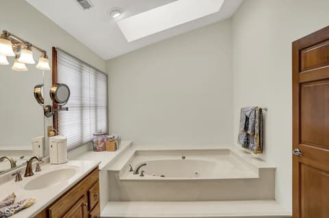 Photo of 9012 Nautical Watch Drive, Indianapolis, IN