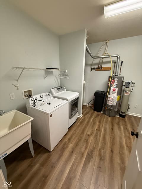 Photo of 6981 Park Square Drive, Avon, IN