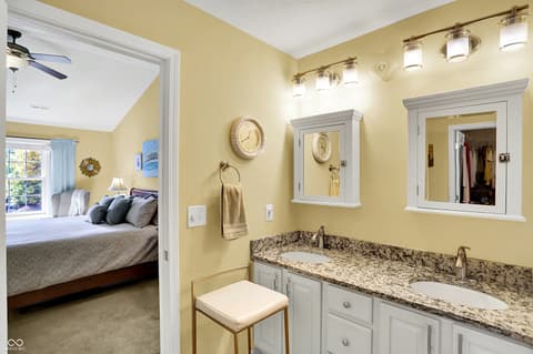 Photo of 224 W Stoney Trail, Greenfield, IN