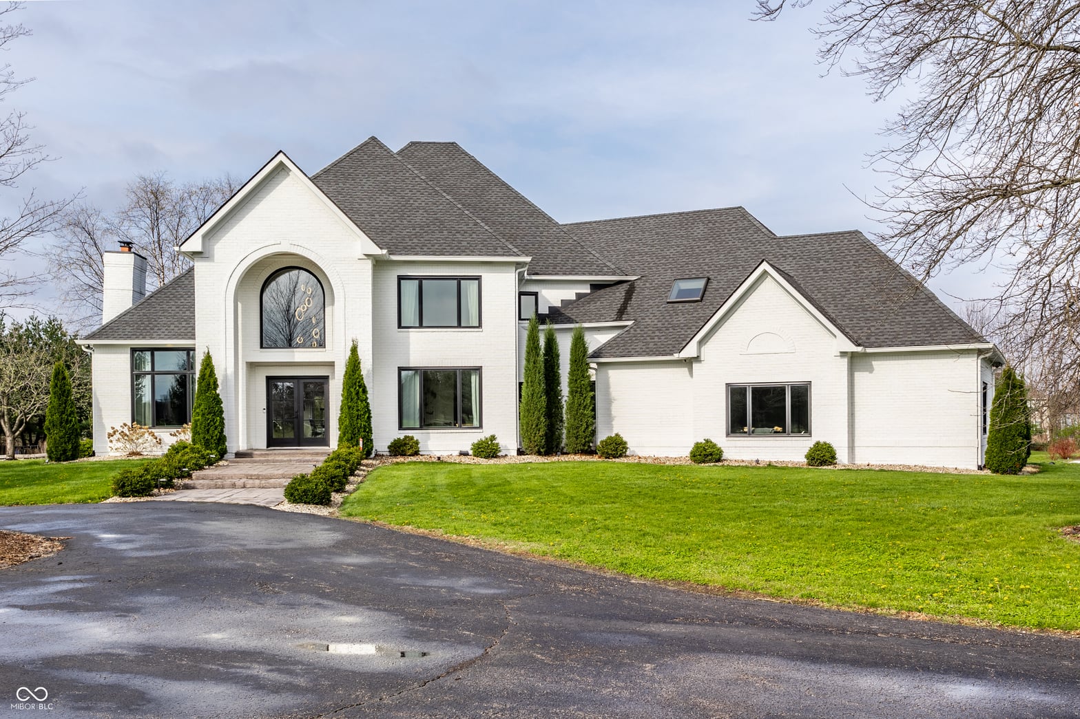 Photo of 12886 West Road, Zionsville, IN