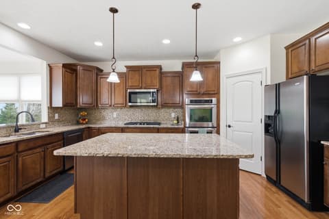 Photo of 10263 Normandy Way, Fishers, IN