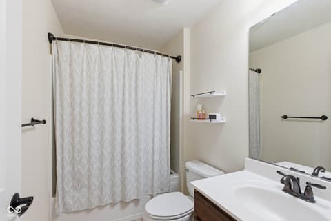 Photo of 10263 Normandy Way, Fishers, IN