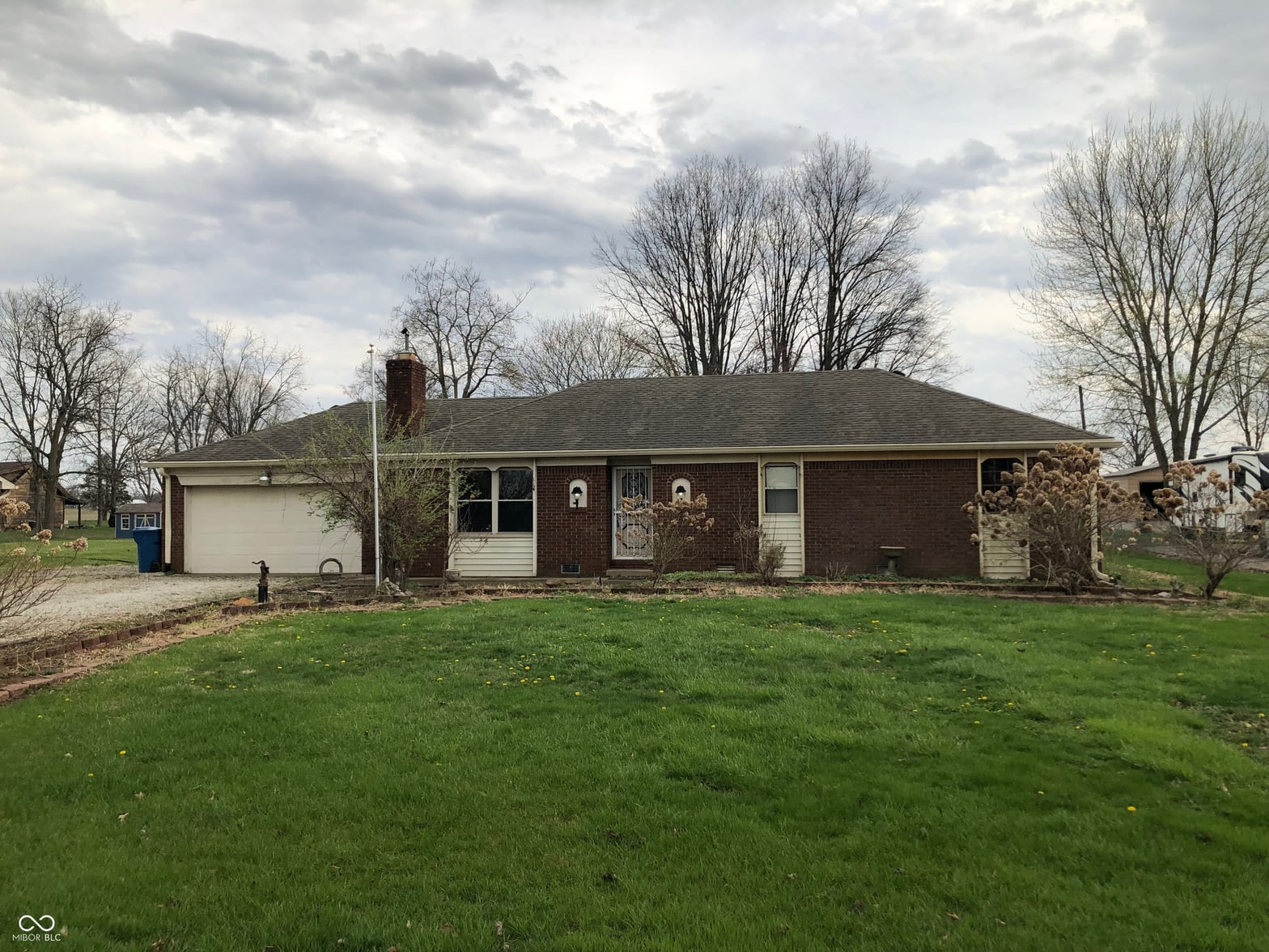Front exterior at 4746 W 1110 N, New Palestine, IN