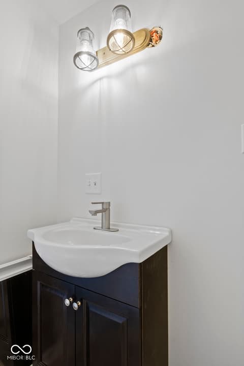 Bathroom at 2950 Princeton Place, Indianapolis, IN