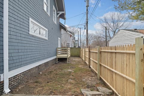 Yard at 2950 Princeton Place, Indianapolis, IN