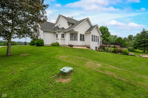 Front exterior at 15411 N State Road 9, Hope, IN