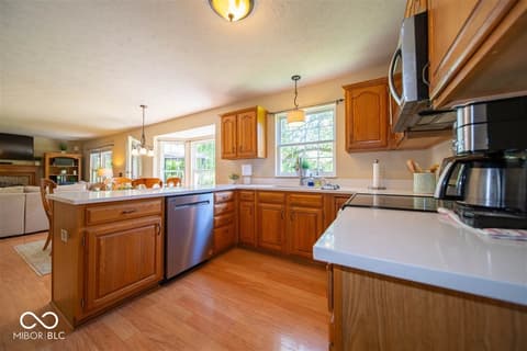 Photo of 8395 Glen Highlands Drive, Indianapolis, IN