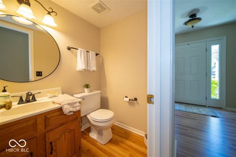 Photo of 8395 Glen Highlands Drive, Indianapolis, IN