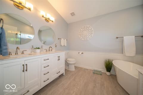 Photo of 8395 Glen Highlands Drive, Indianapolis, IN