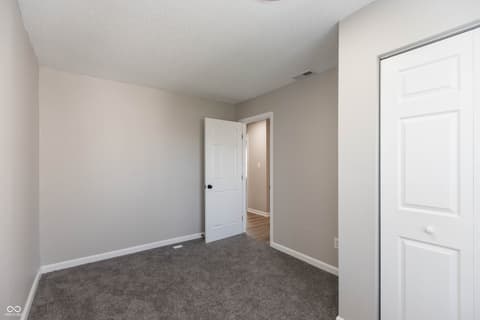 Photo of 181 Woodstream Court, Greenfield, IN