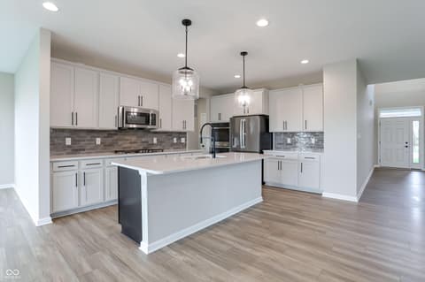Photo of 2159 Somerset Drive, Franklin, IN