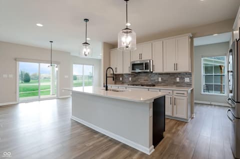 Photo of 2159 Somerset Drive, Franklin, IN